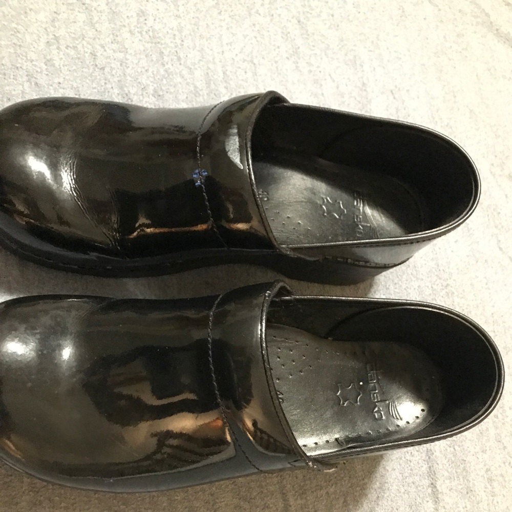 Dansko Black Patent Leather Work Mules Size 9